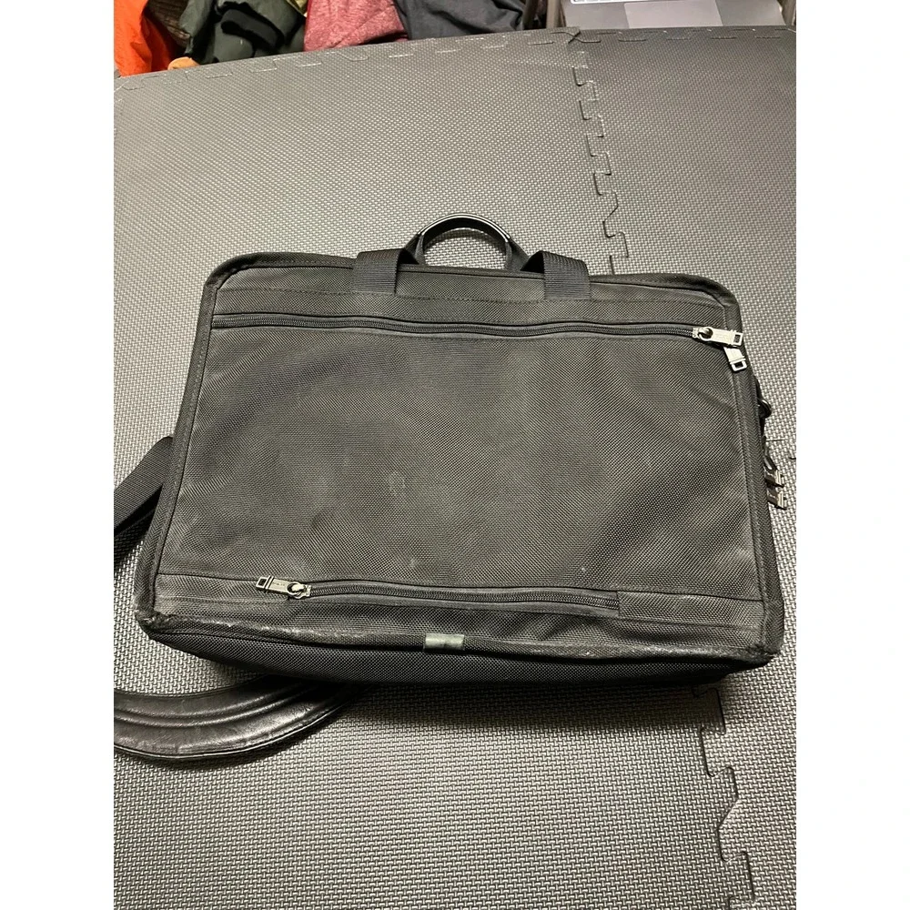 Tumi preowned normal